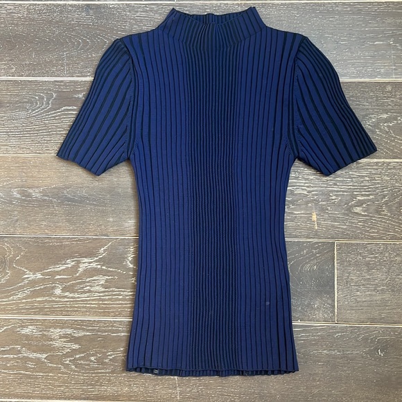 Mock Neck Knit Color: Black